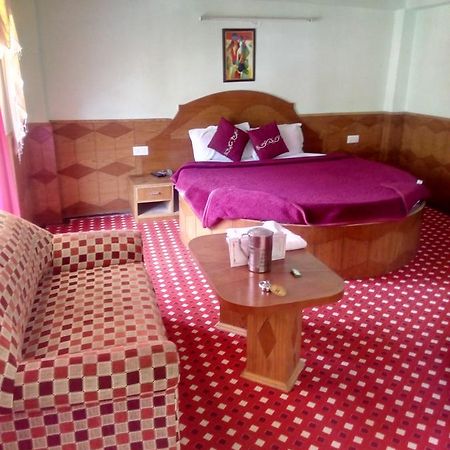 Gautam Hotel & Cottage Манали Экстерьер фото