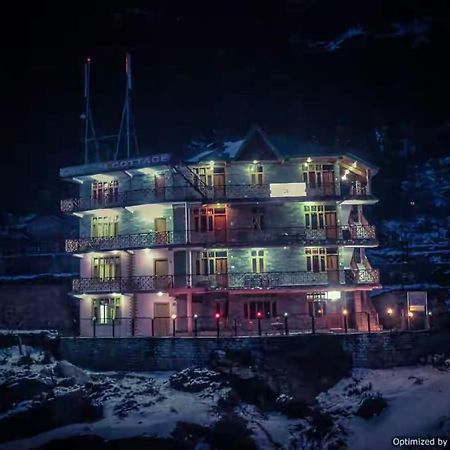 Gautam Hotel & Cottage Манали Экстерьер фото