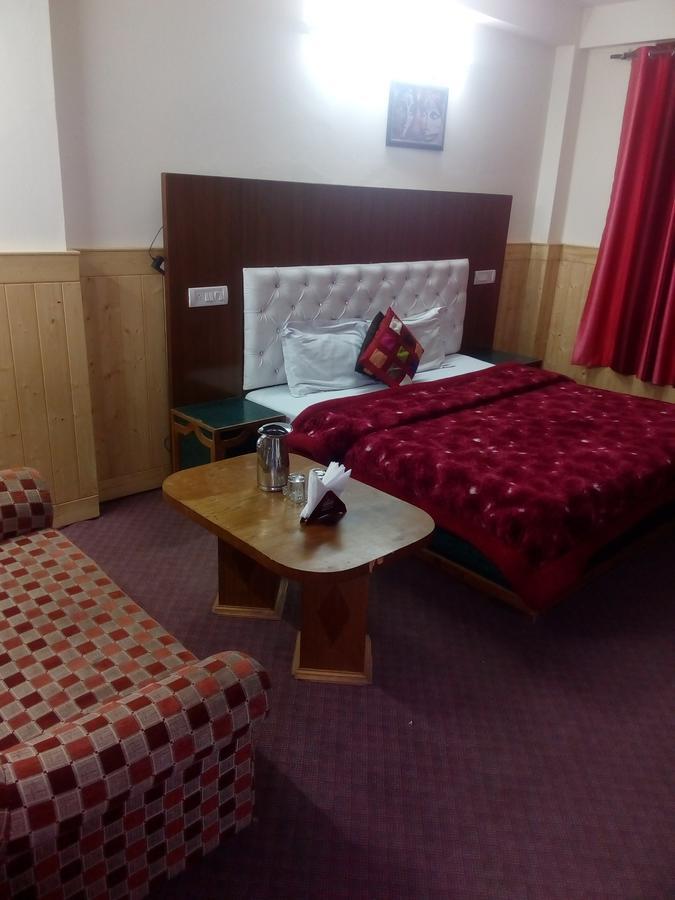 Gautam Hotel & Cottage Манали Экстерьер фото