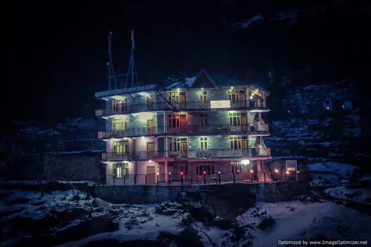 Gautam Hotel & Cottage Манали Экстерьер фото